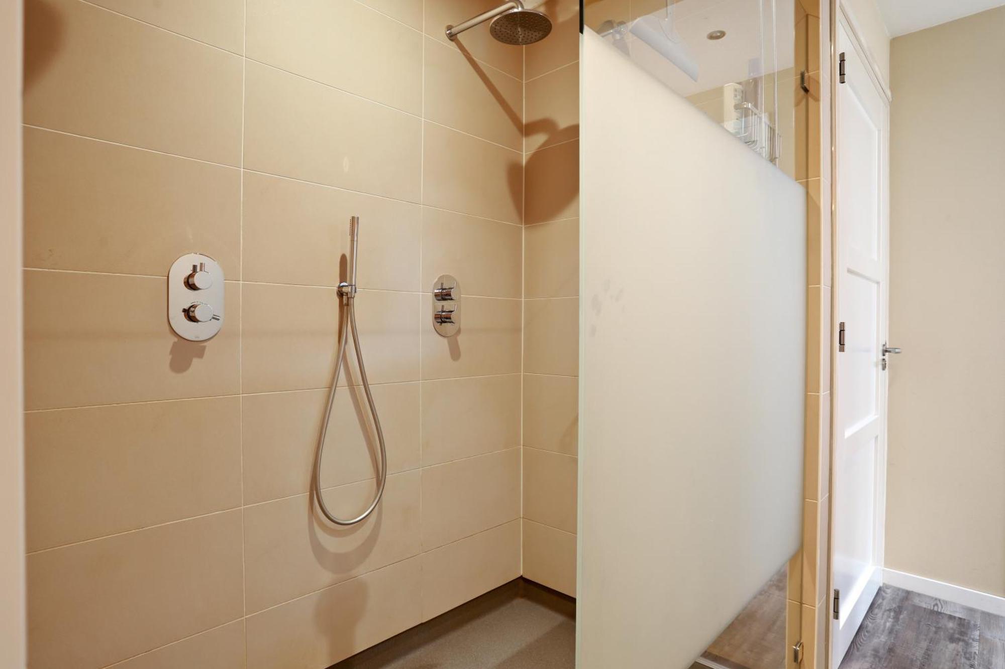 B&B - Sauna D'Olle Pastorie Vierhuizen Ngoại thất bức ảnh